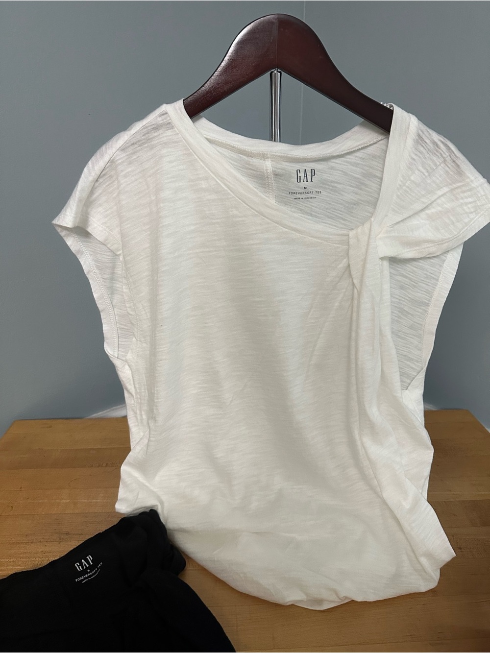 GAP White Tie-Shoulder Cap Sleeve Tank